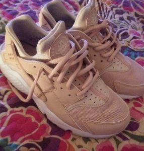 Nike Hirrache Run like new🔥🔥🔥